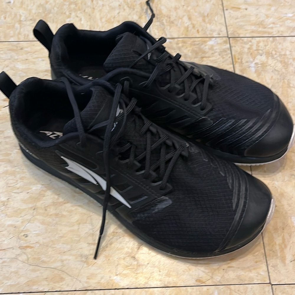 ALTRA Womens Solstice XT 2 Cross Training Shoe, size 9